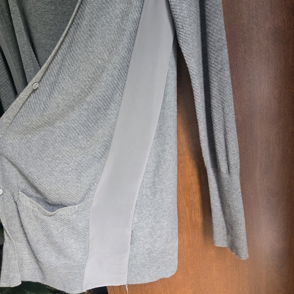Simply Vera Vera Wang Gray Cardigan Sweater with Cozy Knit - Picture 4 of 7